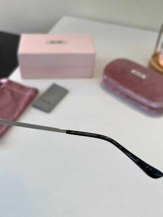 ✅NWT Authentic  MIU MIU Sunglasses main image 9